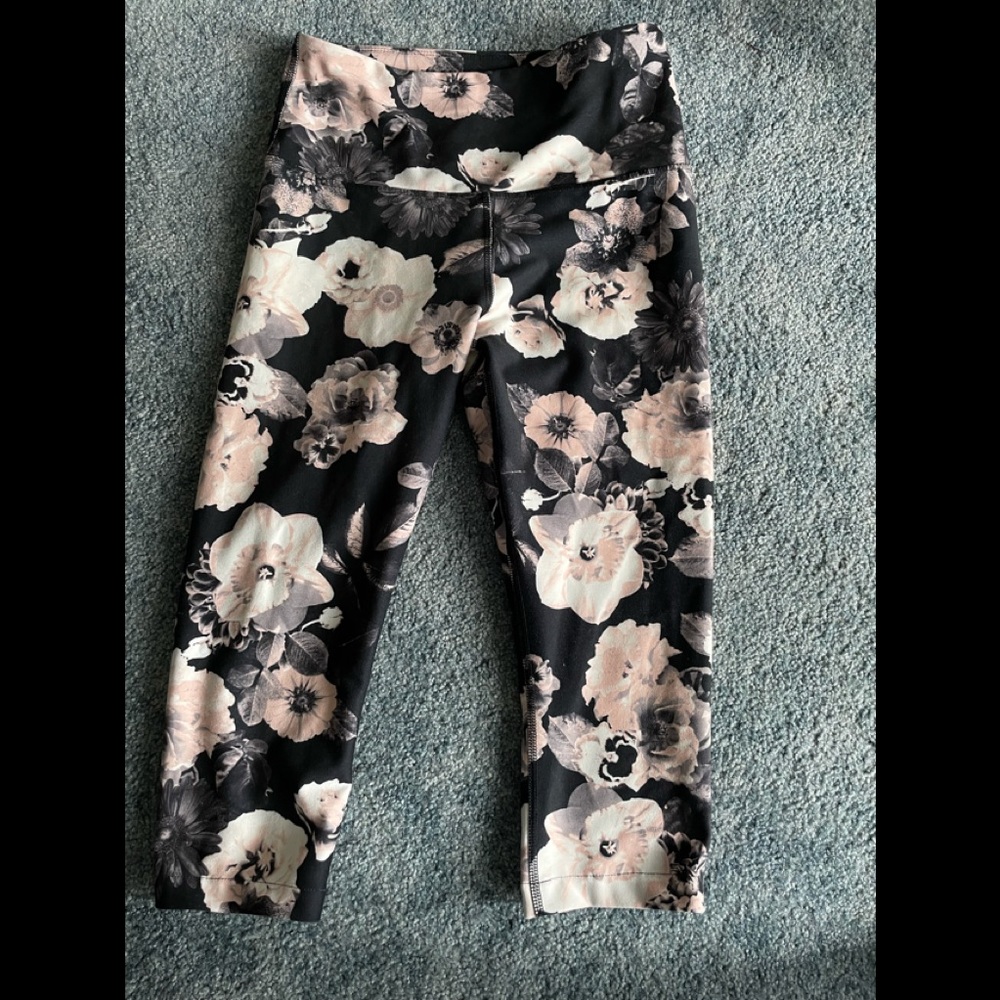 Balance Collection Capri leggings